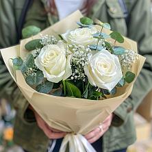 Букет цветов из:  Розы в Демьяново