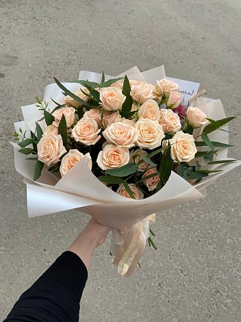 Букет Кремовые розы Латте в Демьяново
